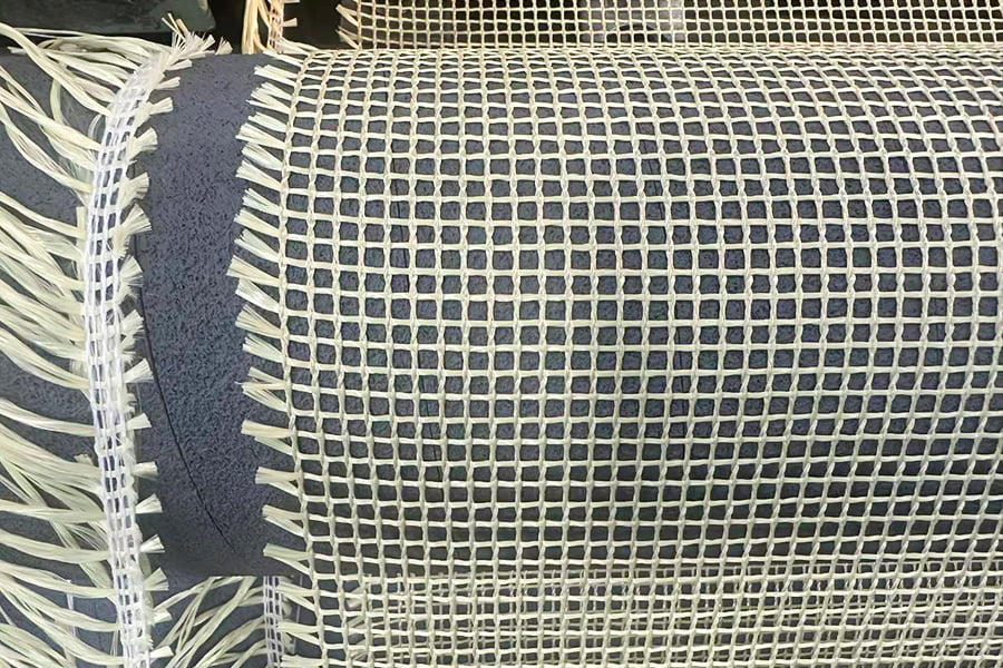 Rola mrežaste tkanine visoke čvrstoće ojačana aramidom – za kompozitne osnovne materijale